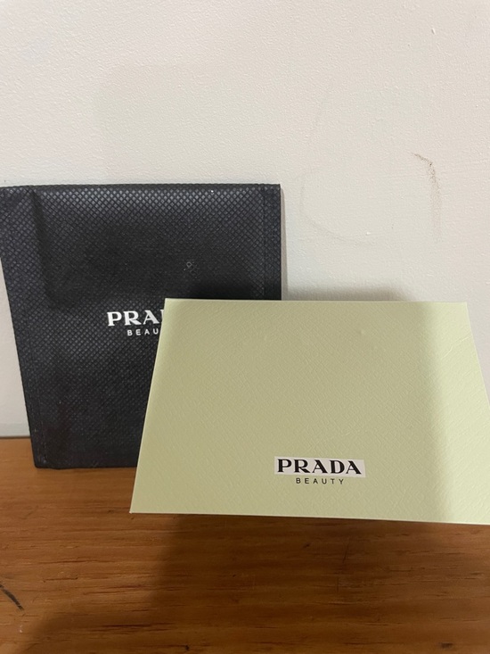 ☔️ Prada Paradoxe Mini Bottle & Triangle Logo Charms - Picture 7 of 8